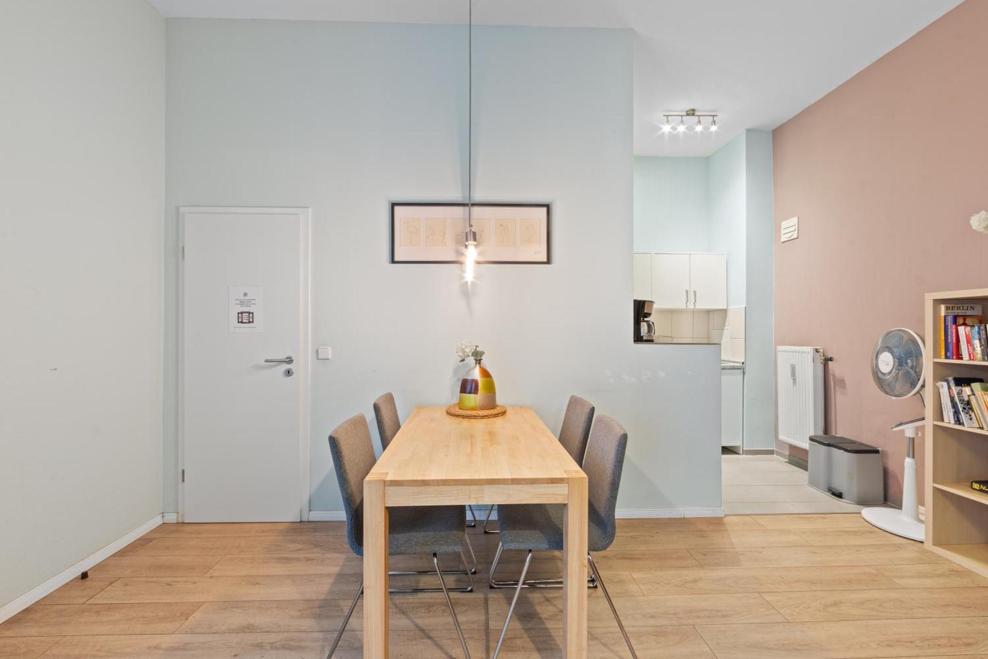 Apartment Uthman Berlin-Neukoelln Exterior photo